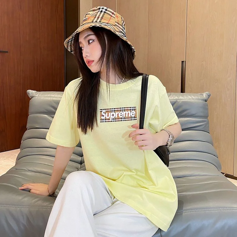 人気急上昇最強コラボ シュプリーム × バーバリー ボックスロゴTシャツ コピー She85649