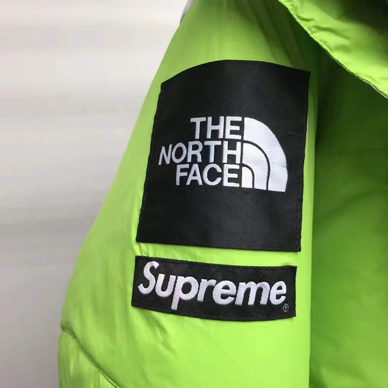 争奪戦 Supreme×THE NORTH FACE コピー S Logo ヒマラヤン レッド 限定コラボ超激レア! Shp43136
