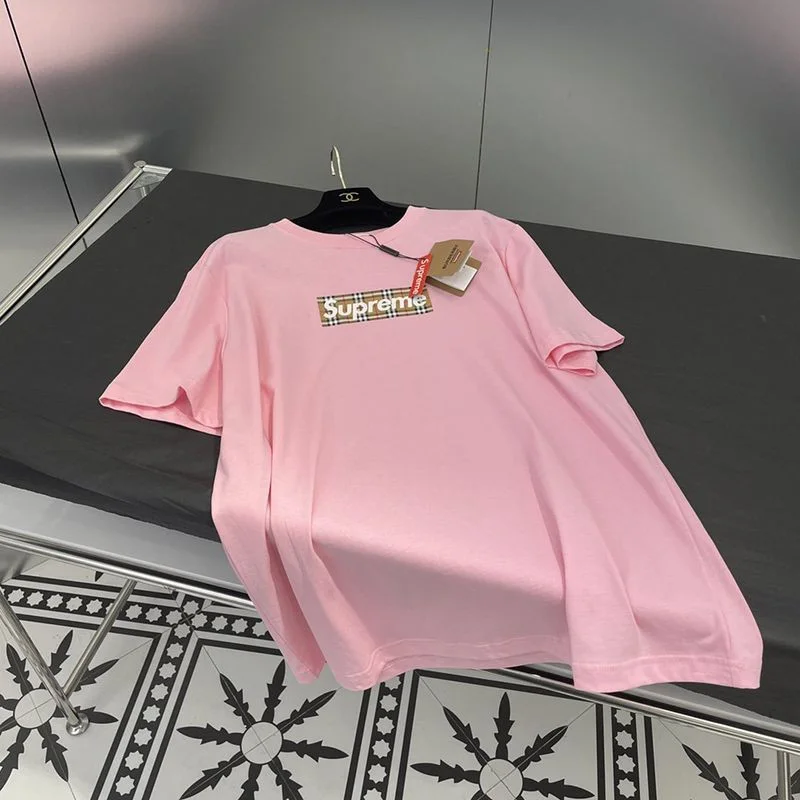 ★日本!!人気!コラボ シュプリーム × バーバリー ボックスロゴ Tシャツ 偽物 Shv94864