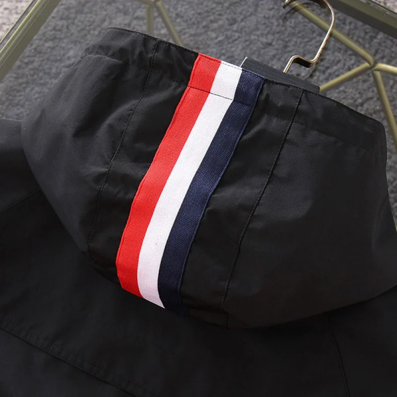 トムブラウン 偽物 down jacket メンズ★オシャレ人気 tol06628