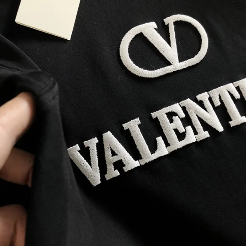 大人気!!新色ヴァレンティノ VLTNロゴ コットンパッチワーク Tシャツ コピー Vub00467