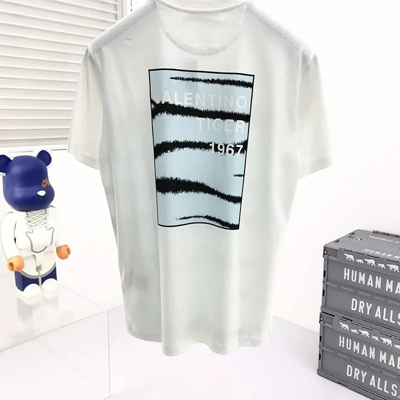可愛い ヴァレンティノ タイガー1976 Tシャツ コピー Vum63741