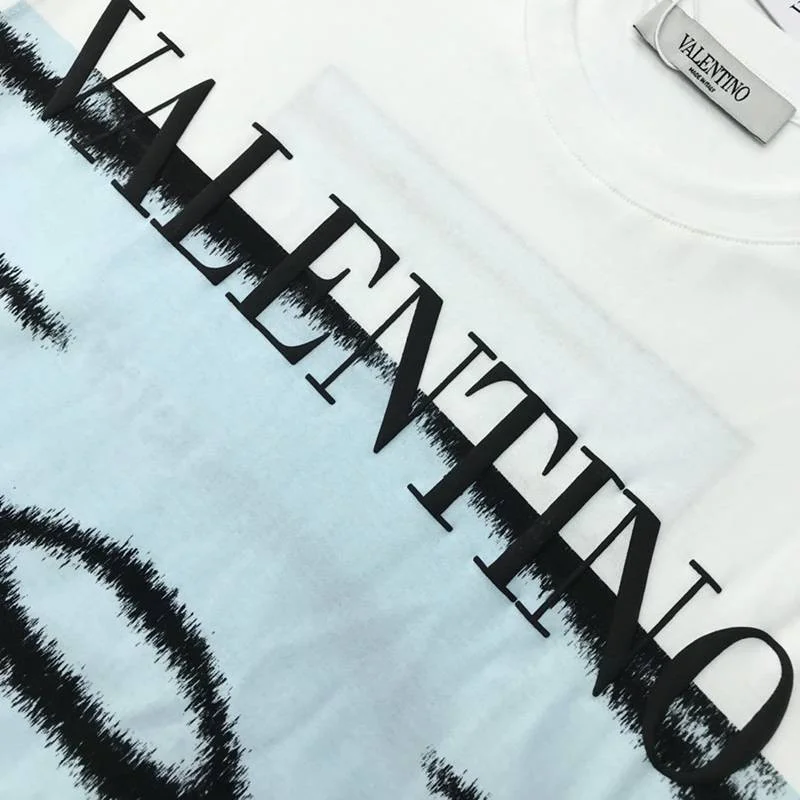 可愛い ヴァレンティノ タイガー1976 Tシャツ コピー Vum63741