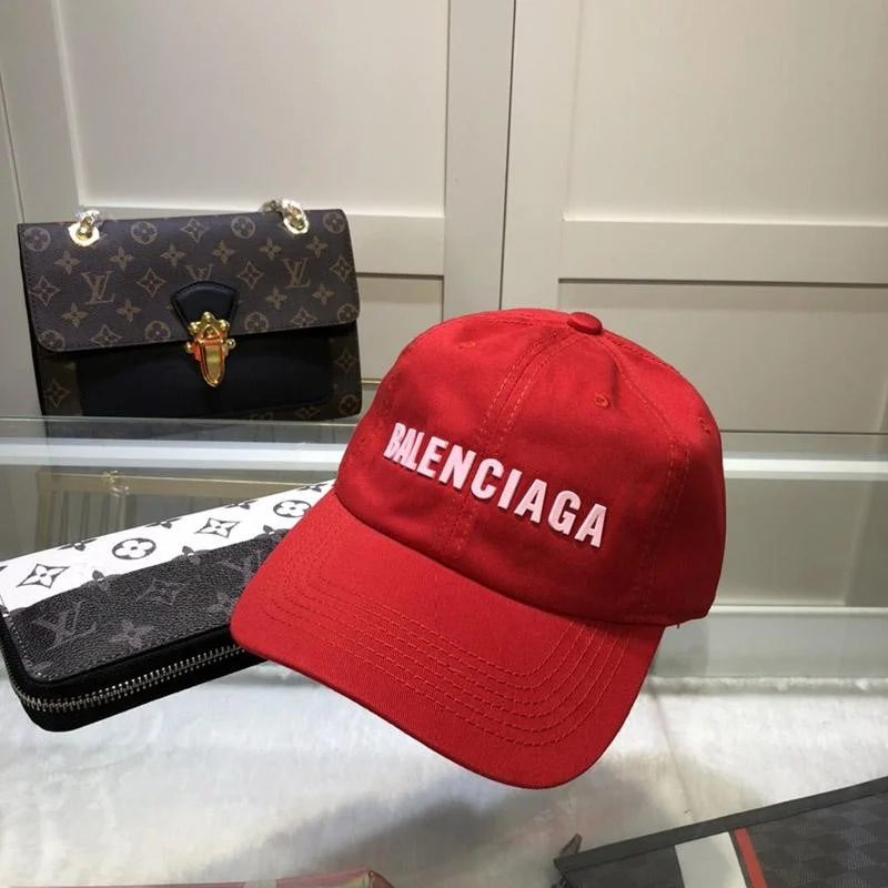 早い者勝ち♡バレンシアガ ホワイトロゴキャップ 偽物 bag33562