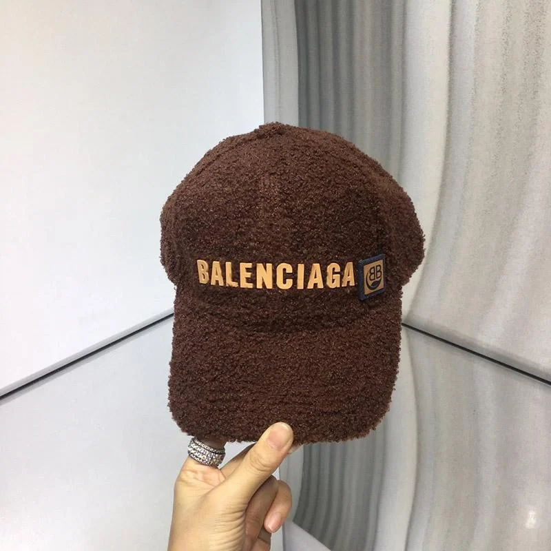 《大人気》お洒落に♪ バレンシアガ ラムズウール キャップ bag90439