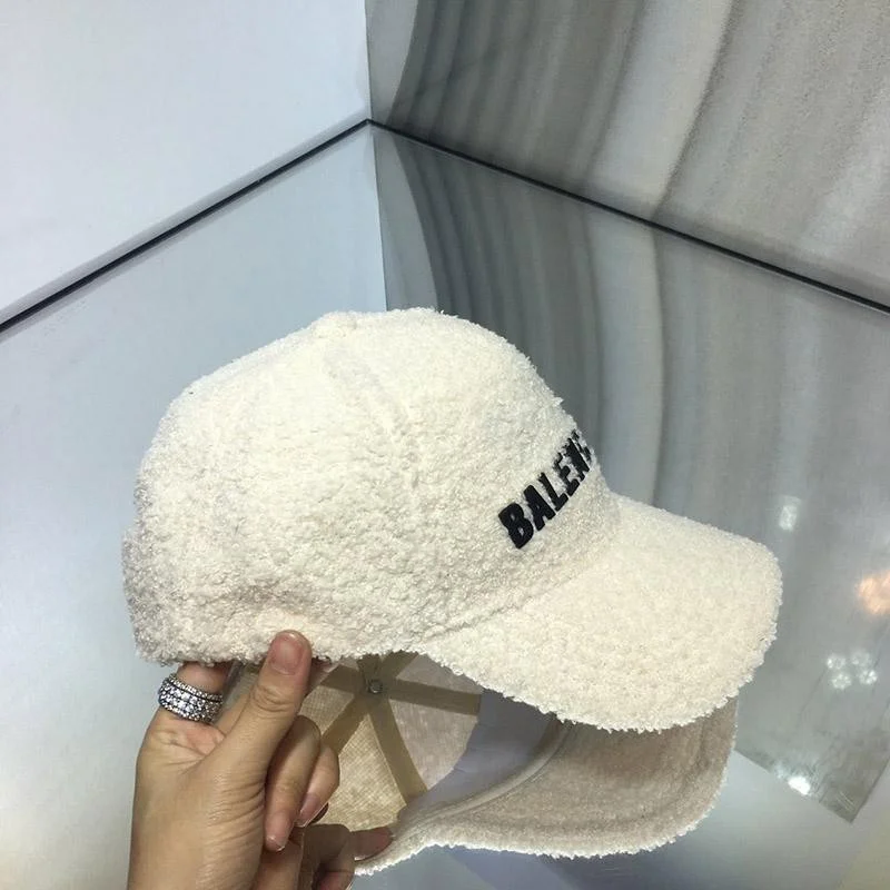 完売必至 バレンシアガ ラムズウール キャップ コピー bau76950
