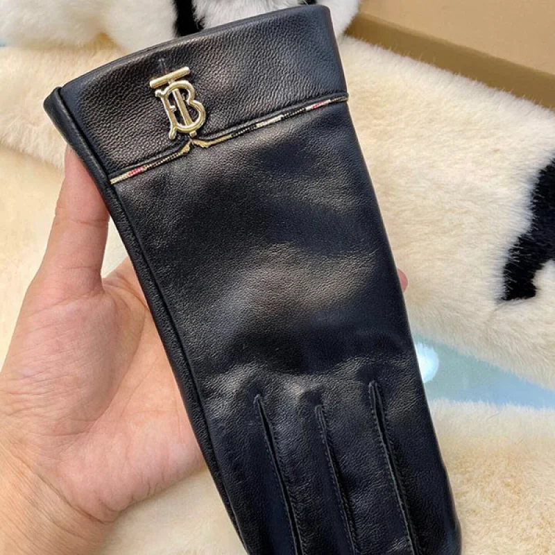 バーバリー 偽物 カシミアライニング モノグラム レザー グローブ Bar72652