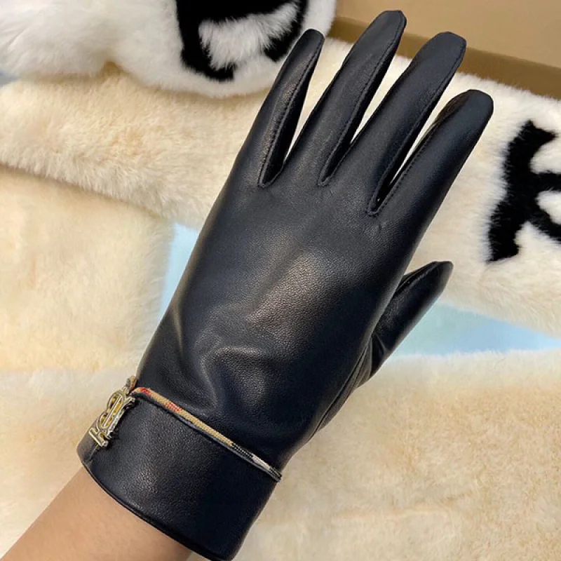 バーバリー 偽物 カシミアライニング モノグラム レザー グローブ Bar72652