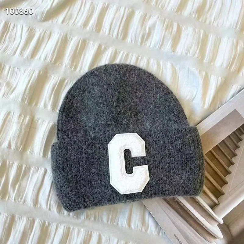 人気急上昇セリーヌ イニシャル付き カシミア ウール ビーニー 偽物 全色 Cea33971