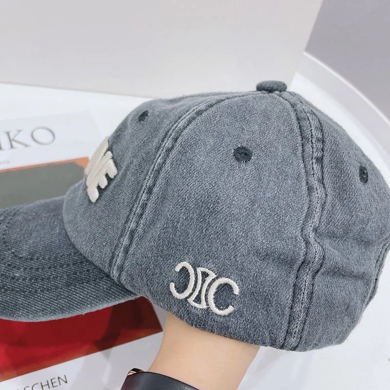 累積売上総額第１位！【セリーヌ キャップ スーパーコピー】トリオンフ ベースボールキャップ Ceg89056