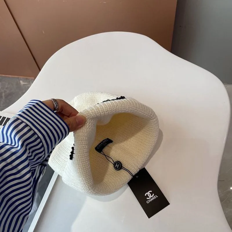 人気シャネル ニットキャップ コピー ロゴ カシミヤ ホワイト shb99797