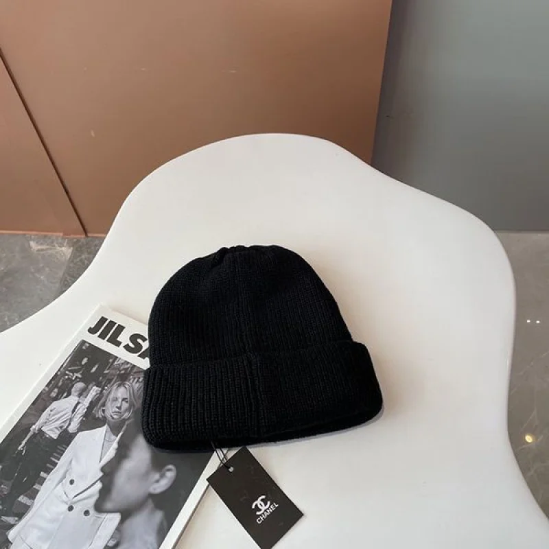 定番人気 シャネル ニットキャップ 偽物 ロゴ カシミヤ ブラック she94529