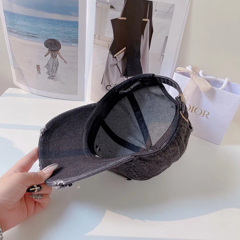 一目惚れ♪クロムハーツ 偽物 ダガー スエード 5 Panel キャップ 3色 Kue86957