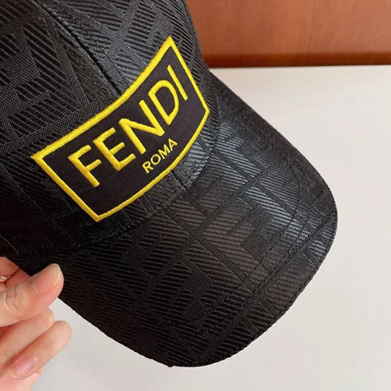 フェンディ ベースボールキャップ コピー 争奪戦♡ feg99534