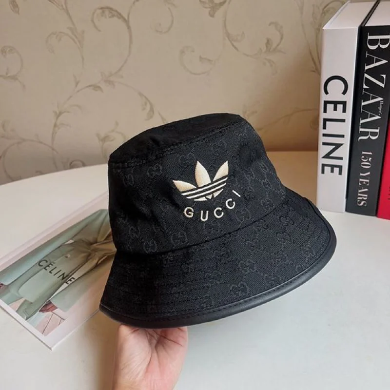 限定コラボ♪グッチ×アディダス コピー バケットハット guk40014
