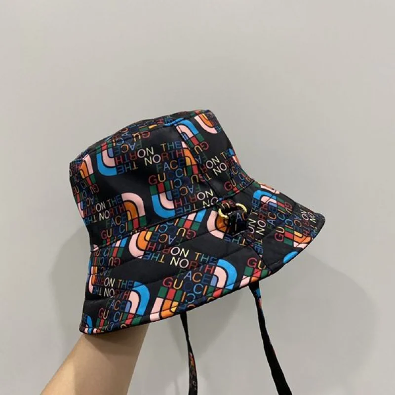 人気 グッチ×ノースフェイス コピー リバーシブル バケットハット guk42689
