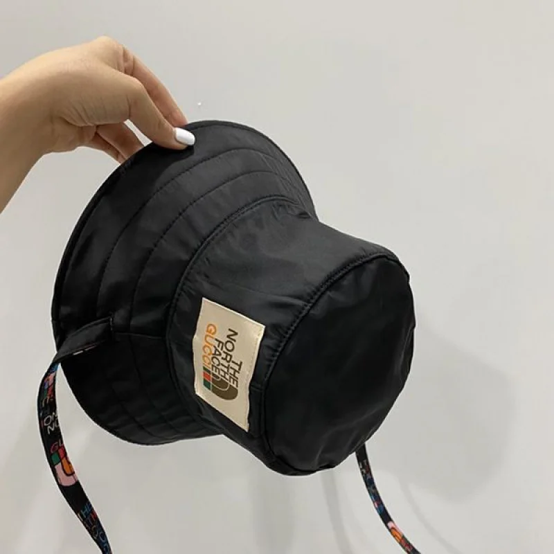 人気 グッチ×ノースフェイス コピー リバーシブル バケットハット guk42689
