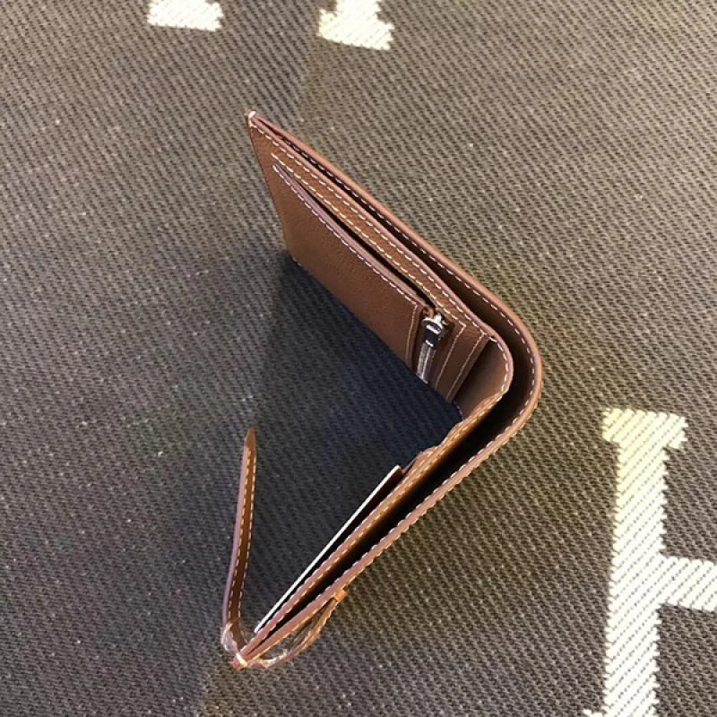 エルメス トエプソン シルバー ベアン コンパク スーパーコピーコピー he19071