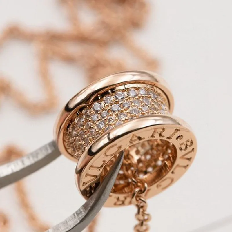 ブルガリ ビーゼロワン コピー 18K ダイヤモンド ビーゼロワン ネックレス Bub51373