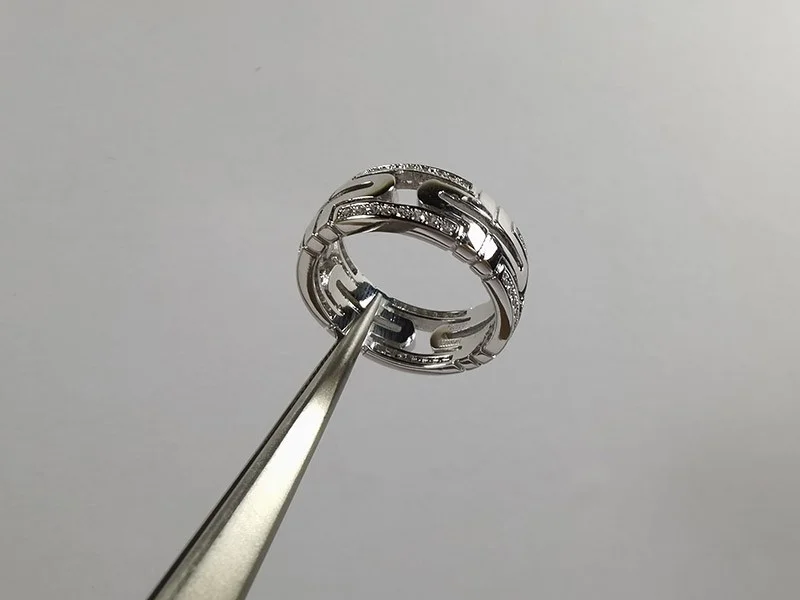 定番 綺麗なブルガリ ダイヤ 18Kゴールド リング スーパーコピーN級品 Buf75119