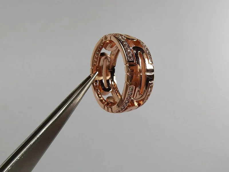 定番 綺麗なブルガリ ダイヤ 18Kゴールド リング スーパーコピーN級品 Buf75119