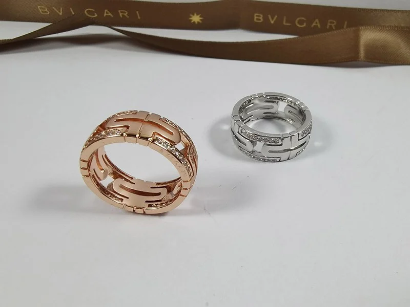 定番 綺麗なブルガリ ダイヤ 18Kゴールド リング スーパーコピーN級品 Buf75119