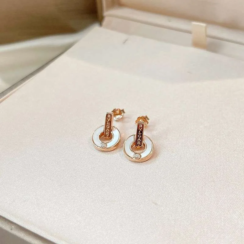 完売必至 早い者勝ち♡ブルガリ 18Kイエローゴールド ピアス コピー Buj61233