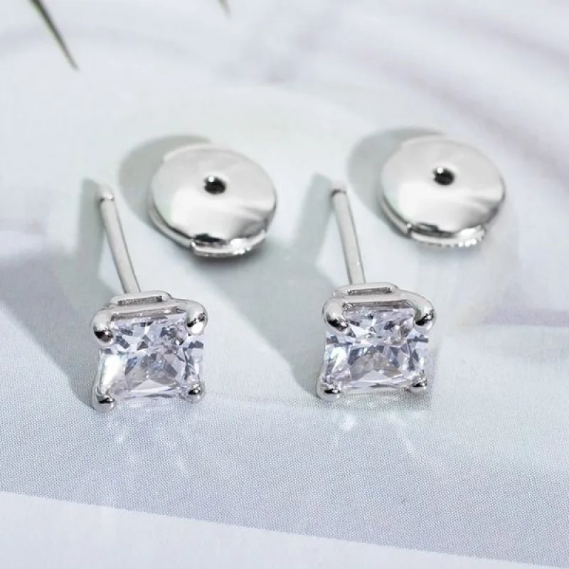 ＜最新で絶対欲しい>ブルガリ ダイヤモンド ピアス コピー But08992