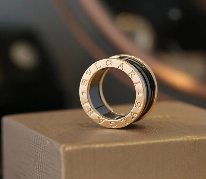 大人気!! 高品質♪♪♪ブルガリ B.ZERO1 18Kゴールド 1バンドリング コピー But37151