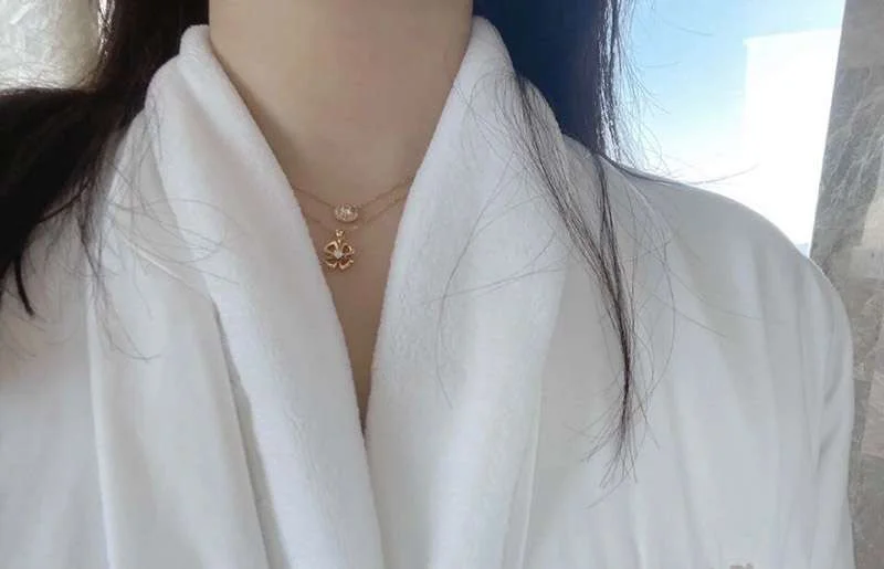 ★日本!!人気！ギフトに最適♪ ブルガリ コピー ダイヤ ネックレス 18K ゴールド But97682