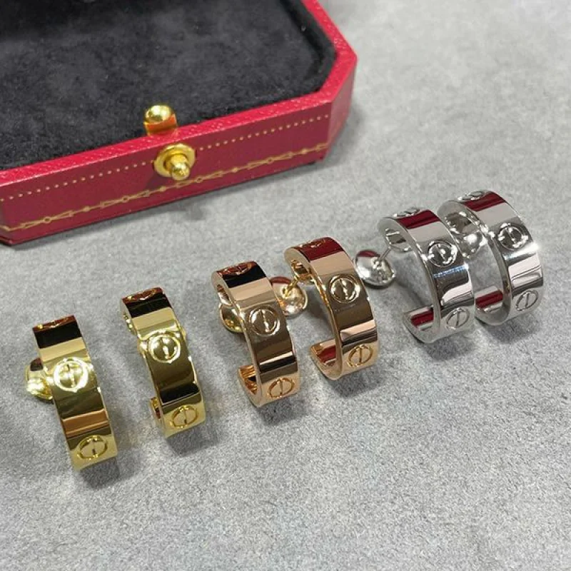定番人気 カルティエ LOVE ピアス コピー3色 kat55762
