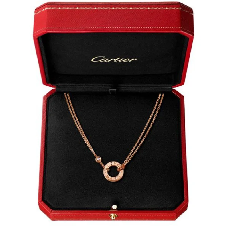 カルティエ LOVEネックレス コピー 入手困難品! kad59681