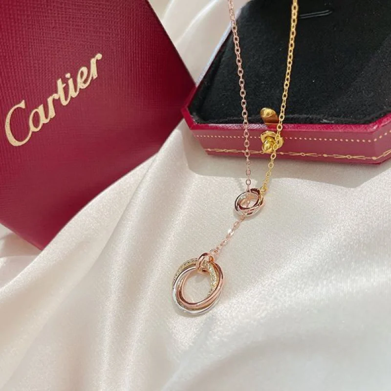 カルティエ トリニティ ネックレス 偽物 18K ダイヤモンド kal33823