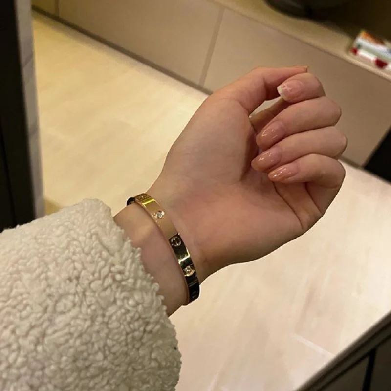 高品質♪♪♪カルティエ LOVE ブレスレット コピー kal87671