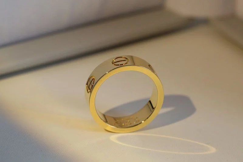 セール新作カルティエ LOVE リング 偽物 kan77690
