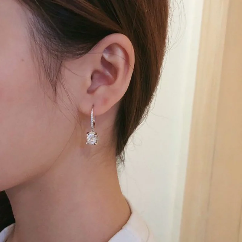 カルティエ 偽物ダイヤモンド ピアス 選べる2色 kaw23793