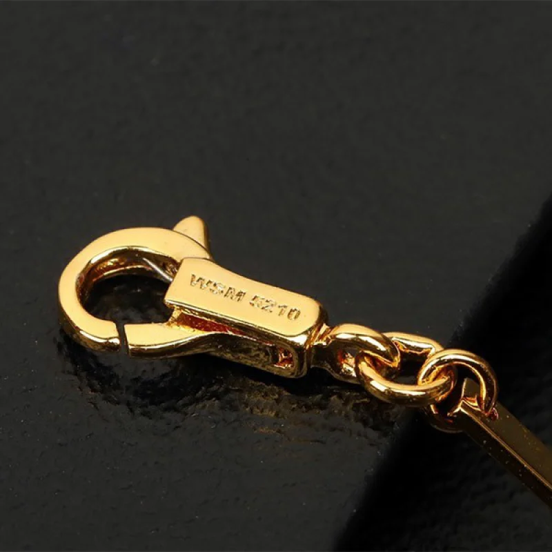 完売人気☆上品 セリーヌ CELINEの文字 ネックレス コピー Ceb90826