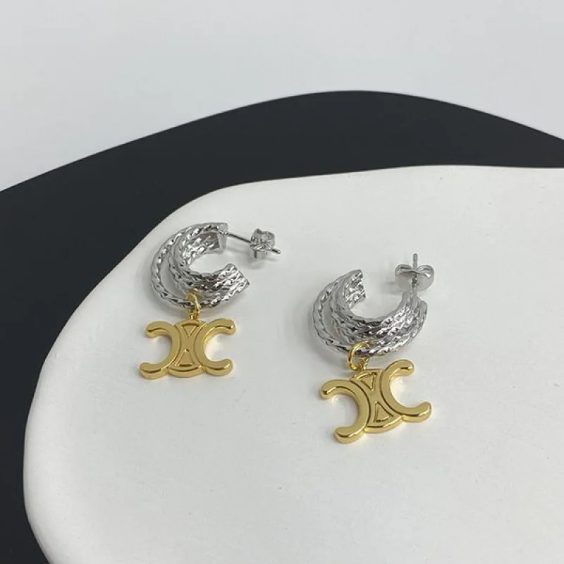 お洒落で可愛い セリーヌ トリオンフ ピアス 偽物 Cex40579
