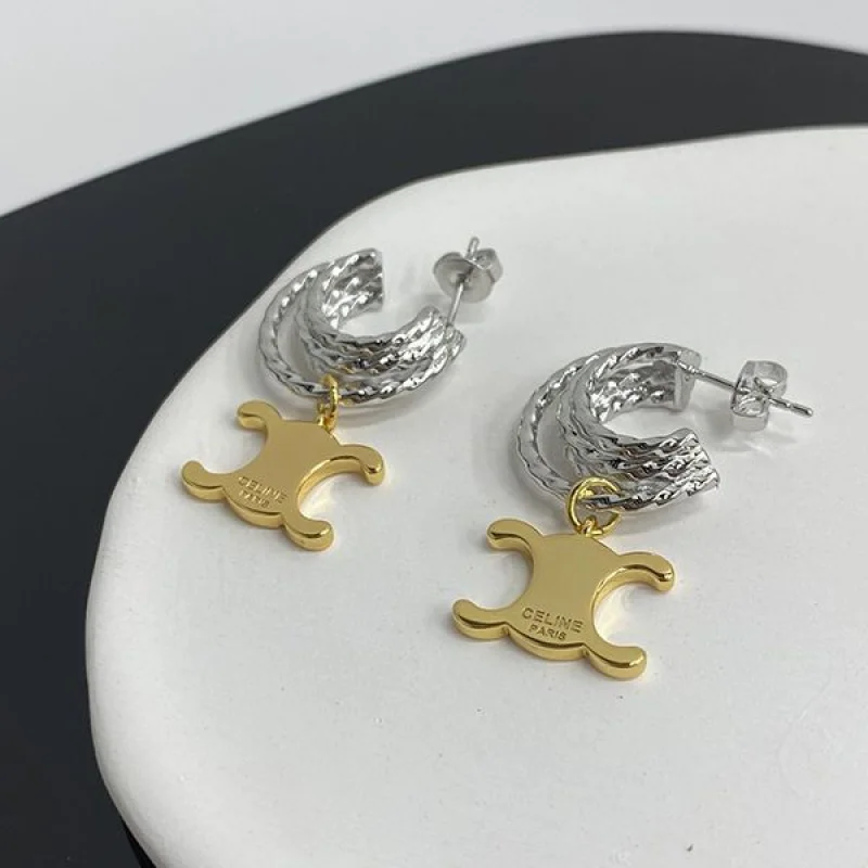 お洒落で可愛い セリーヌ トリオンフ ピアス 偽物 Cex40579
