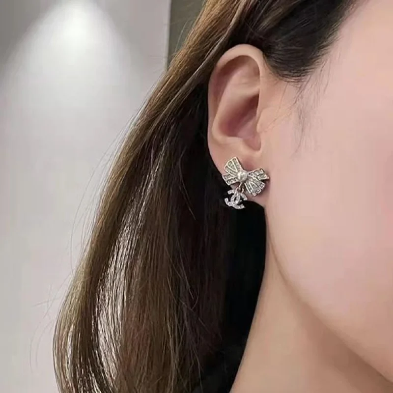 人気!シャネル ピアス コピー CC ロゴ クリスタル リボン AB8004B07789NH171