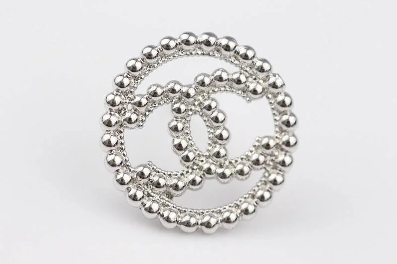稀少シャネル CCロゴピアス 偽物 shc95252