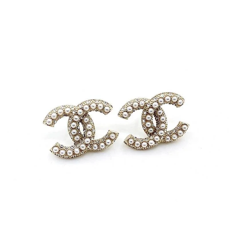 入手困難シャネル コピー CCロゴ レジン & ストラス ピアス she43849