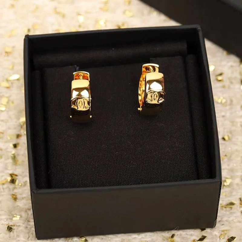 稀少 大人気 シャネル ピアス イヤリング スーパーコピー she62738