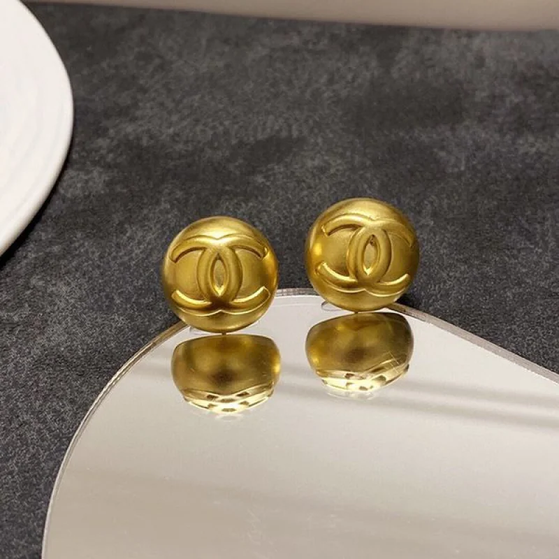 新作 エレ女大粒パール シャネル ピアス コピー ビッグ shm67555