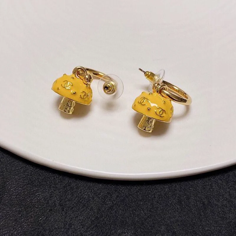 新色☆希少 シャネル きのこ類 ピアス コピー shp33573