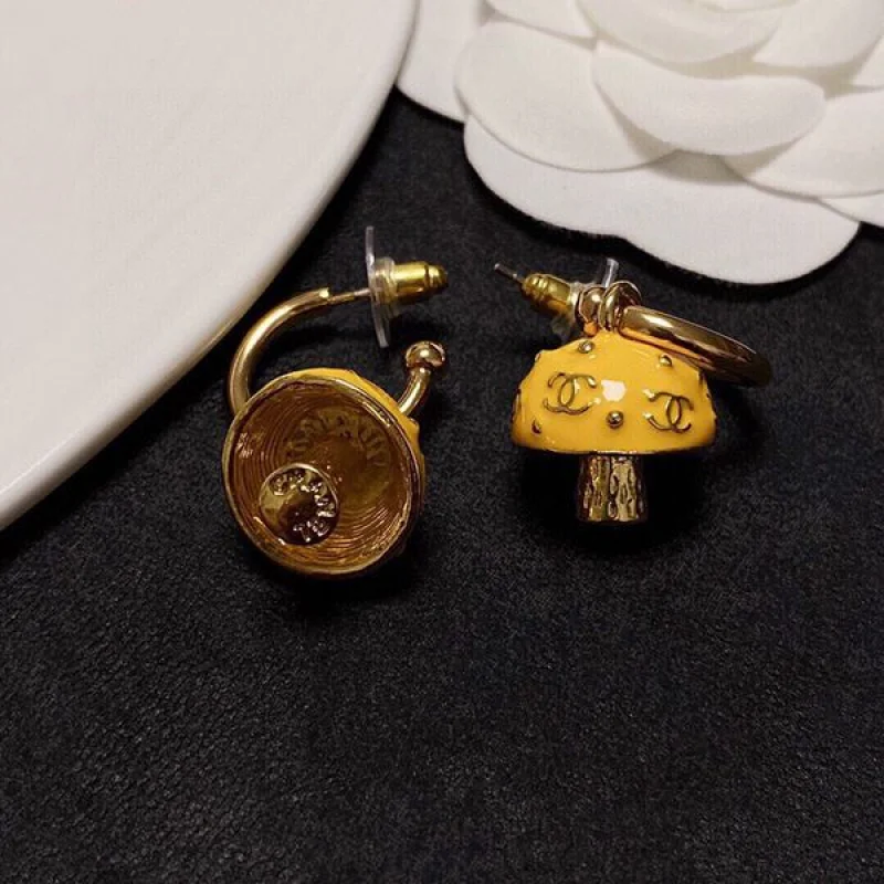 新色☆希少 シャネル きのこ類 ピアス コピー shp33573
