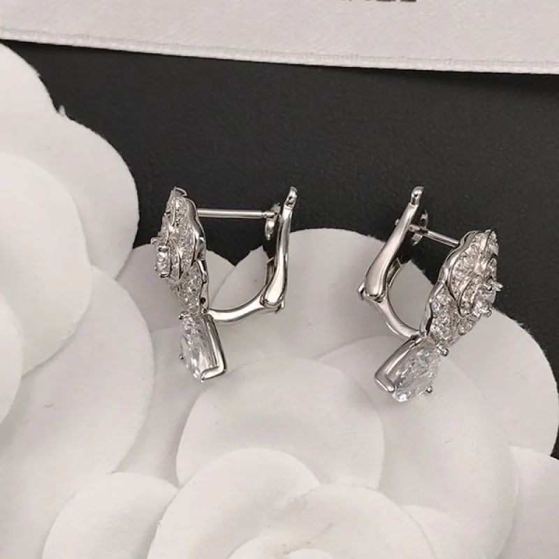 日本未発売 シャネル ホワイトゴールド ダイアモンド・ピアス コピー shq70548