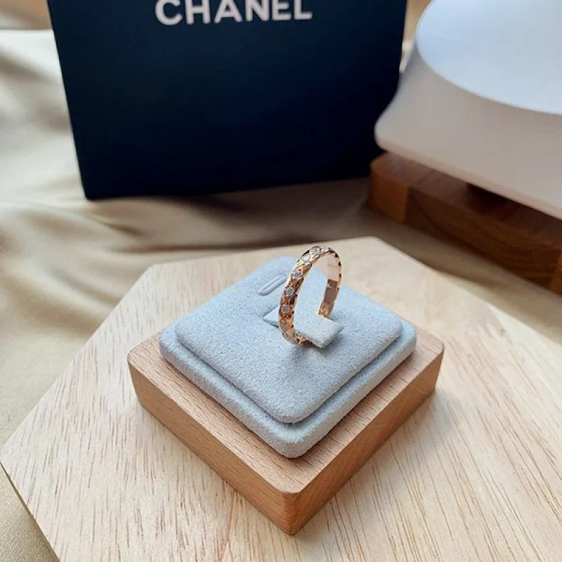 可愛い シャネル リング コピー 18K ゴールド ダイヤモンド付き sht28519