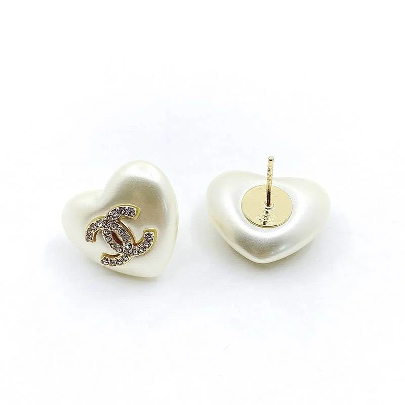 ★日本!!人気!シャネル CCマーク ハート ピアス 偽物 shv96252