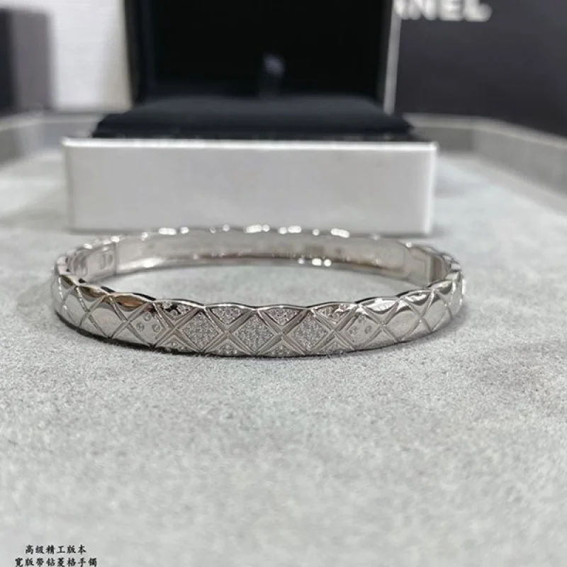 セール新作 可愛い シャネル ココ クラッシュ コピー コレクション ブレスレット shw11699